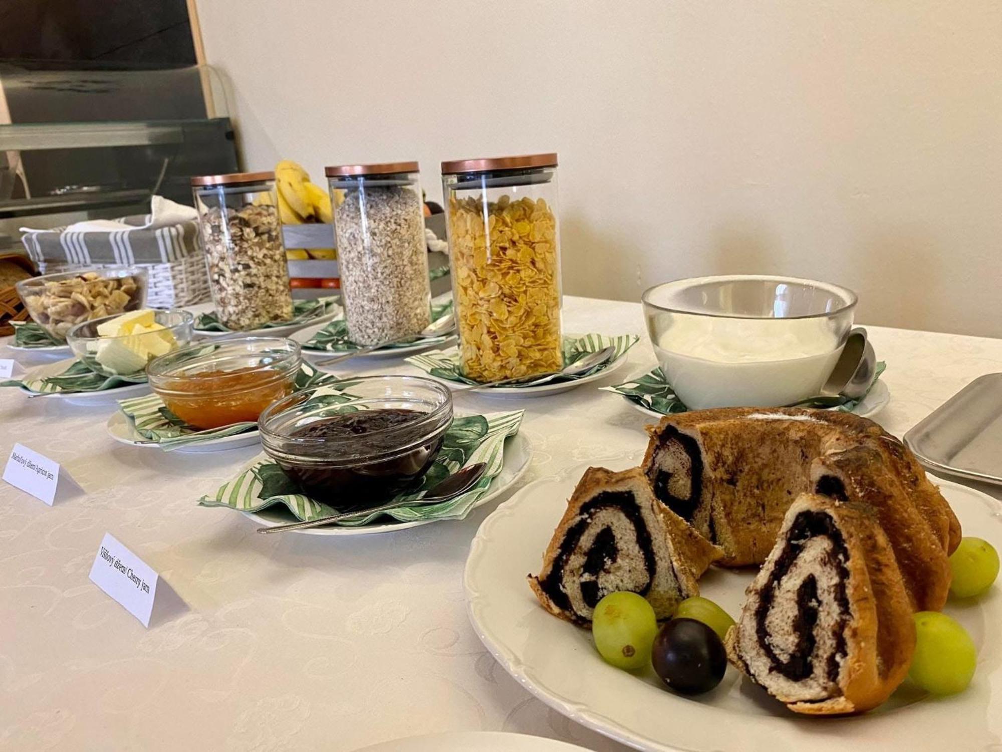 Hotel Majovey Zilina Ngoại thất bức ảnh